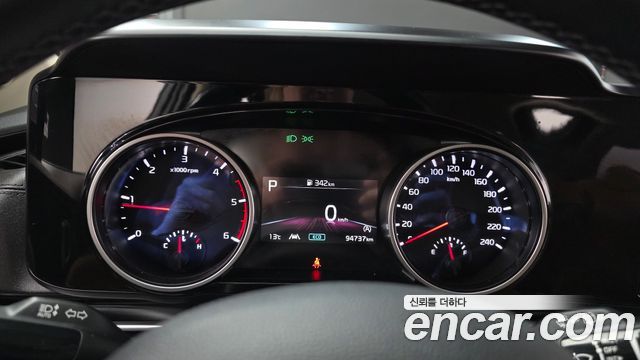 Kia Canival 2021 — photo 8