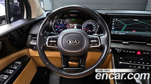 Kia Canival 2021 — photo 13