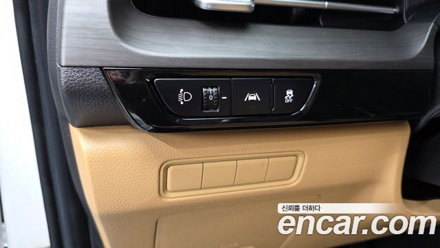 Kia Canival 2021 — photo 14