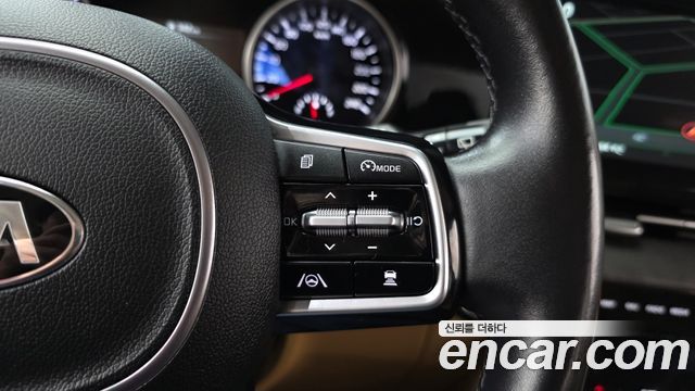 Kia Canival 2021 — photo 15