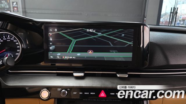 Kia Canival 2021 — photo 18