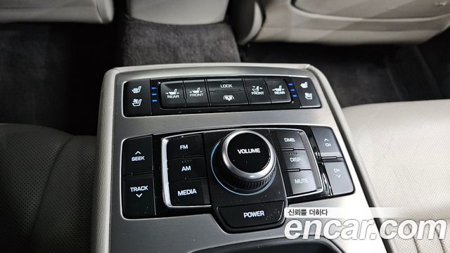 Hyundai Genesis 2015 — photo 17