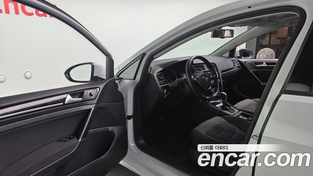 Volkswagen Golf 2015 — photo 10
