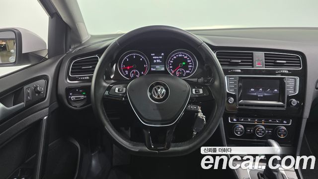 Volkswagen Golf 2015 — photo 12