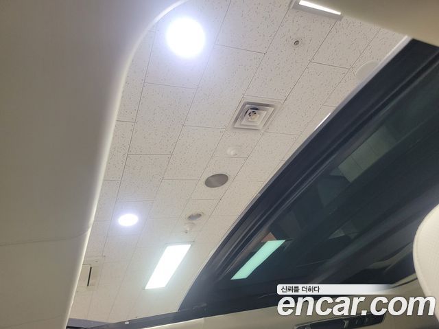 Land Rover Range Rover 2025 — photo 11