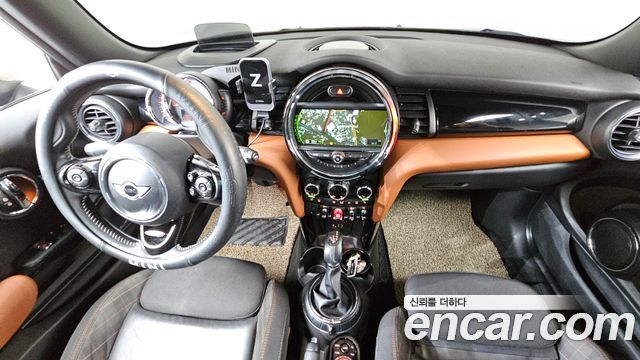 Mini Cooper 2017 — photo 7