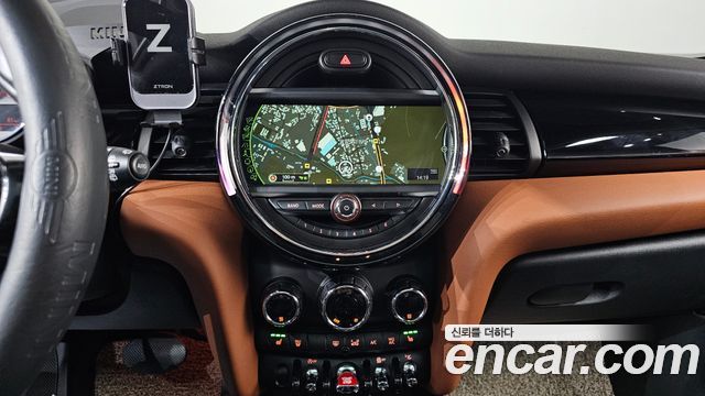 Mini Cooper 2017 — photo 13