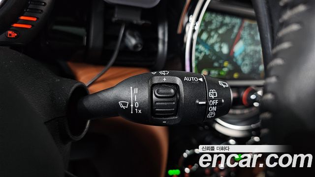 Mini Cooper 2017 — photo 17