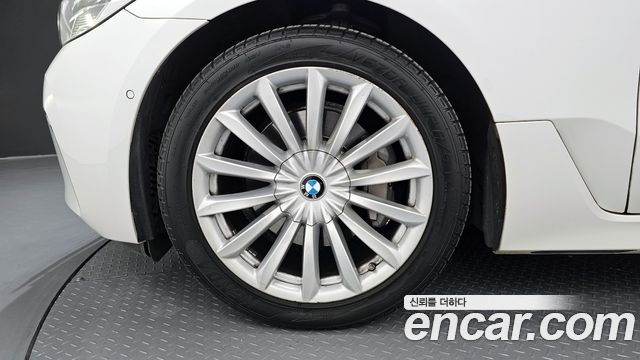 BMW Gran Turismo 2022 — photo 5