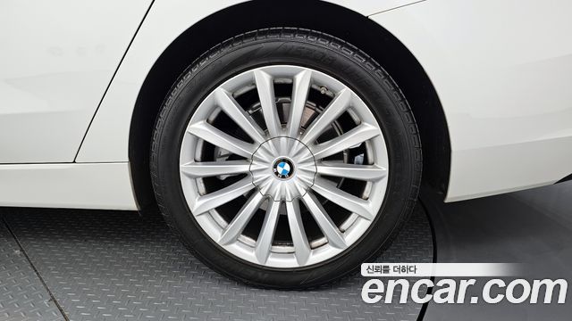 BMW Gran Turismo 2022 — photo 7