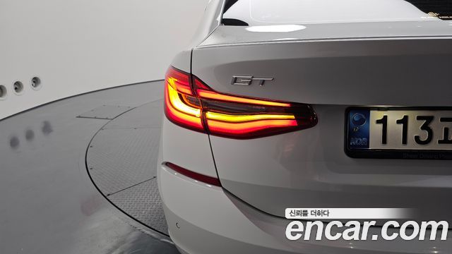 BMW Gran Turismo 2022 — photo 9