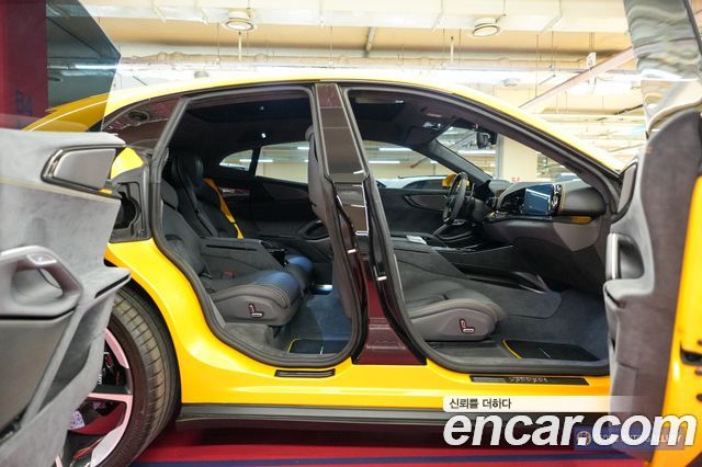 Ferrari Purosangue 2025 — photo 12