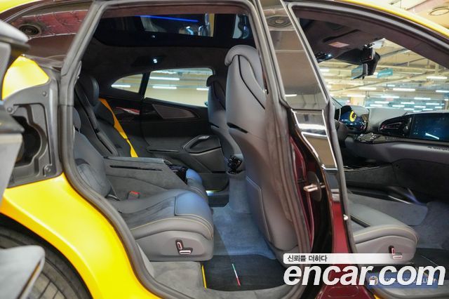 Ferrari Purosangue 2025 — photo 16