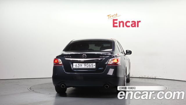 Nissan Altima 2015 — photo 4