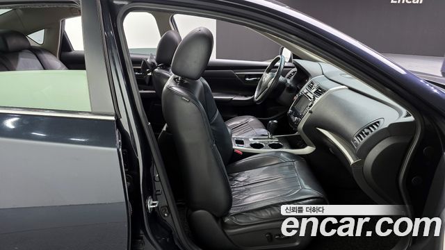 Nissan Altima 2015 — photo 12