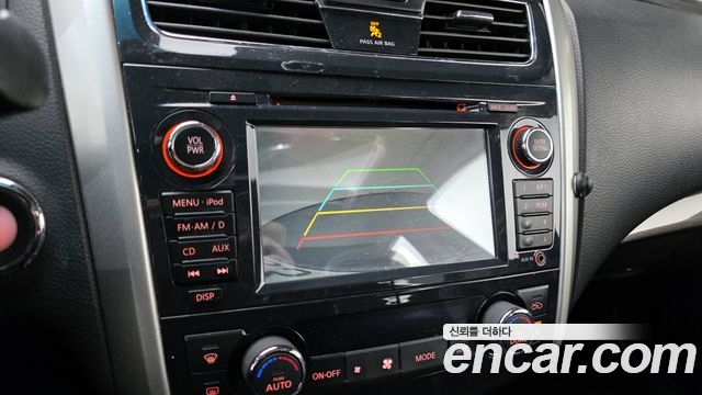 Nissan Altima 2015 — photo 17