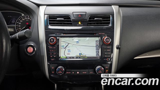 Nissan Altima 2015 — photo 19