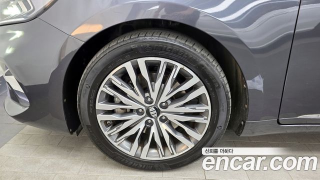 Kia K7 2020 — photo 5