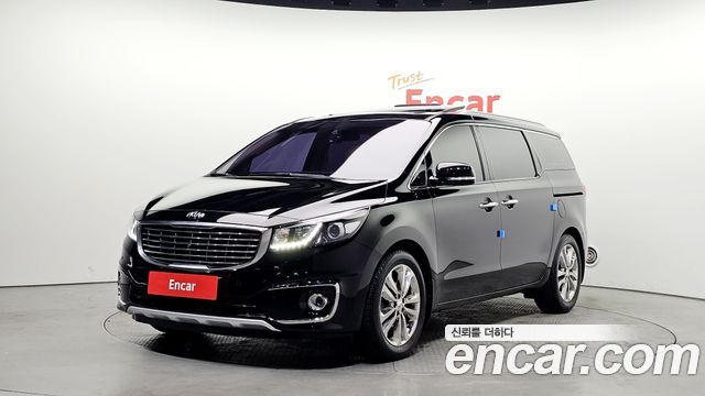 Kia Canival 2018 — photo 1