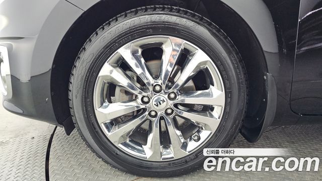 Kia Canival 2018 — photo 5