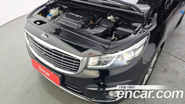 Kia Canival 2018 — photo 6