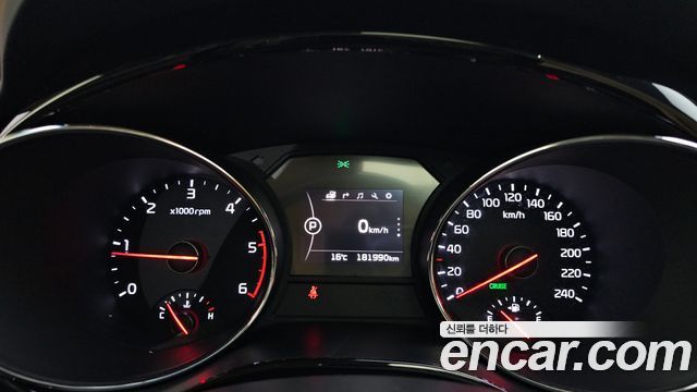 Kia Canival 2018 — photo 8