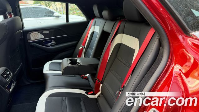 Mercedes-Benz GLE-Class 2023 — photo 11