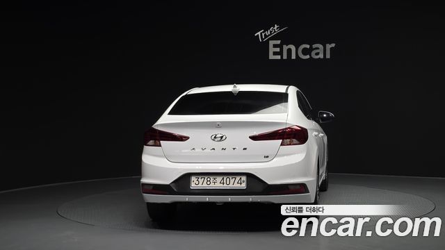 Hyundai AVANTE 2019 — photo 4