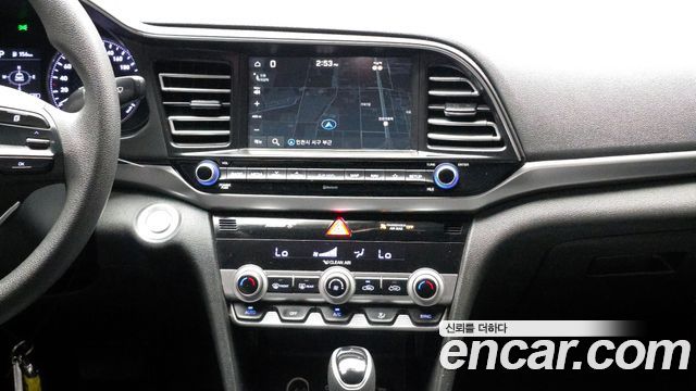 Hyundai AVANTE 2019 — photo 29