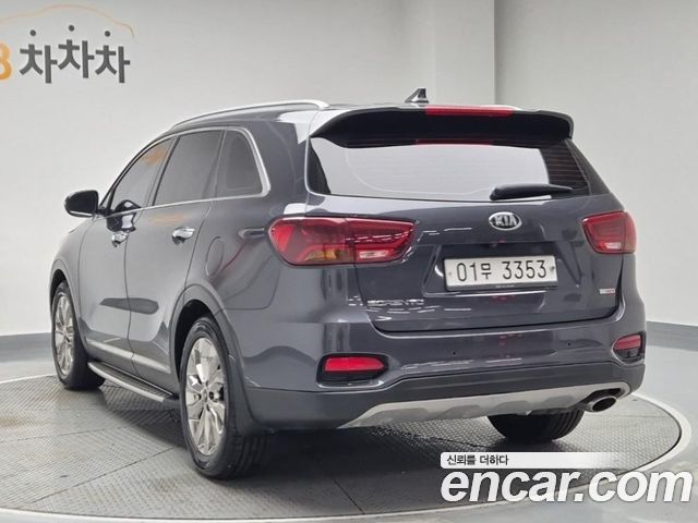Kia Sorento 2018 — photo 2