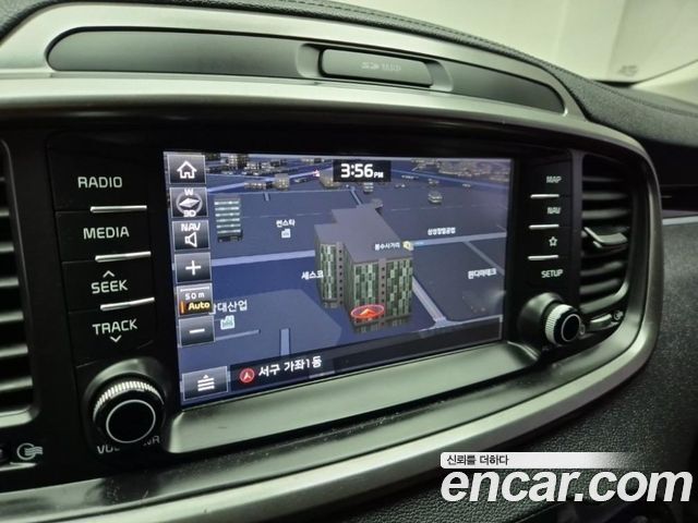 Kia Sorento 2018 — photo 13