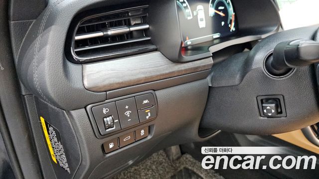 Kia K7 2020 — photo 22