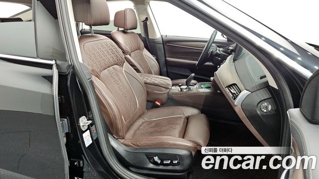 BMW Gran Turismo 2023 — photo 18