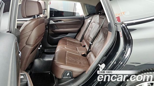 BMW Gran Turismo 2023 — photo 16