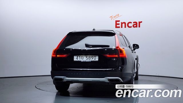 Volvo V90 2019 — photo 4