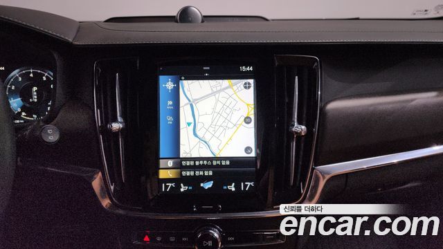 Volvo V90 2019 — photo 19