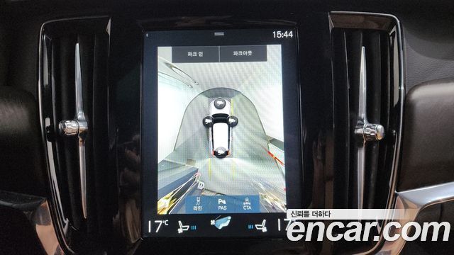 Volvo V90 2019 — photo 20