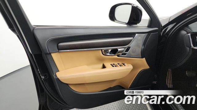 Volvo V90 2019 — photo 14