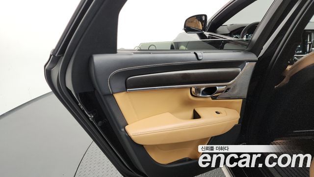 Volvo V90 2019 — photo 15