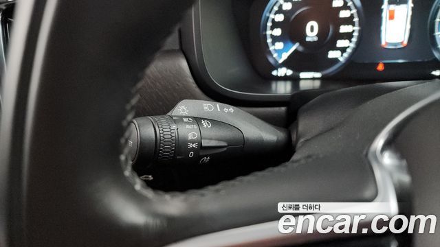 Volvo V90 2019 — photo 27