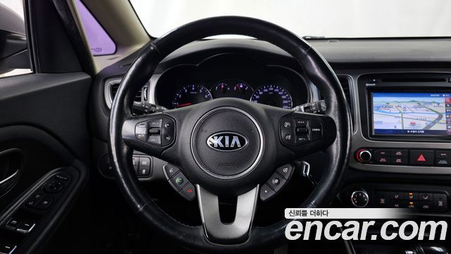 Kia Carens 2014 — photo 13