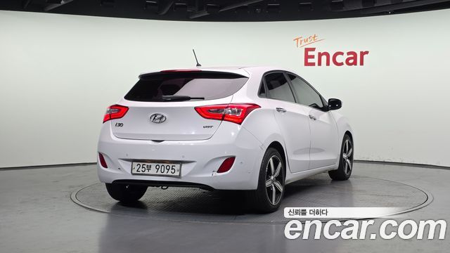 Hyundai i30 2013 — photo 2