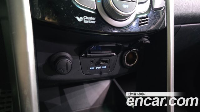 Hyundai i30 2013 — photo 16