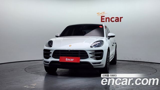 Porsche Macan 2017 — photo 3