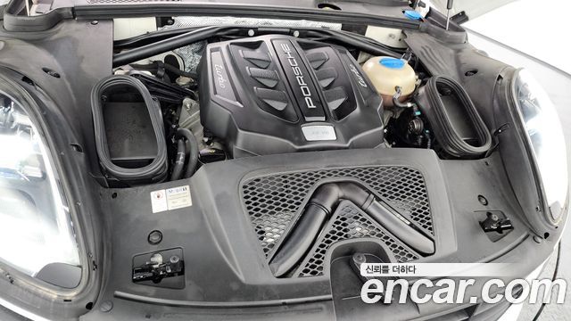 Porsche Macan 2017 — photo 6