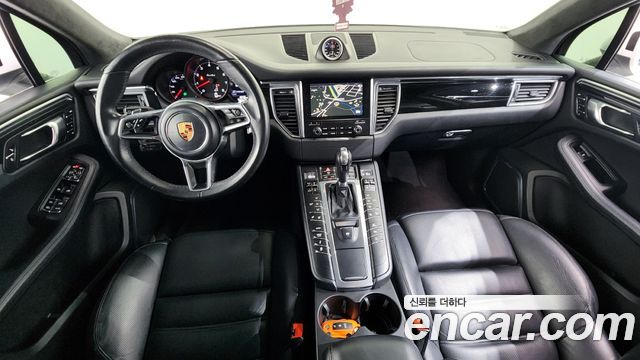 Porsche Macan 2017 — photo 7