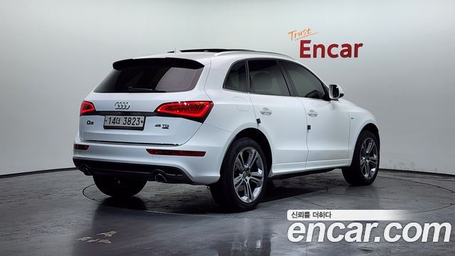 Audi Q5 2015 — photo 2
