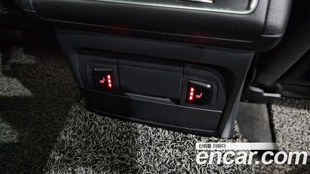 Audi Q5 2015 — photo 18