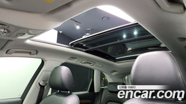 Audi Q5 2015 — photo 19