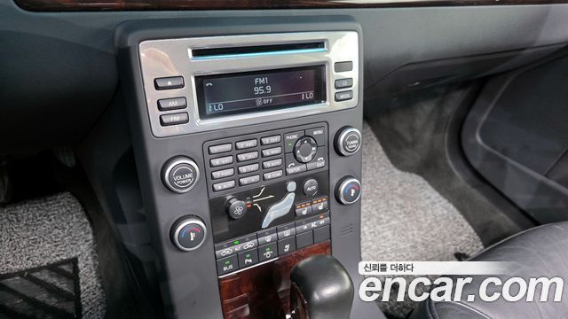 Volvo S80 2009 — photo 15